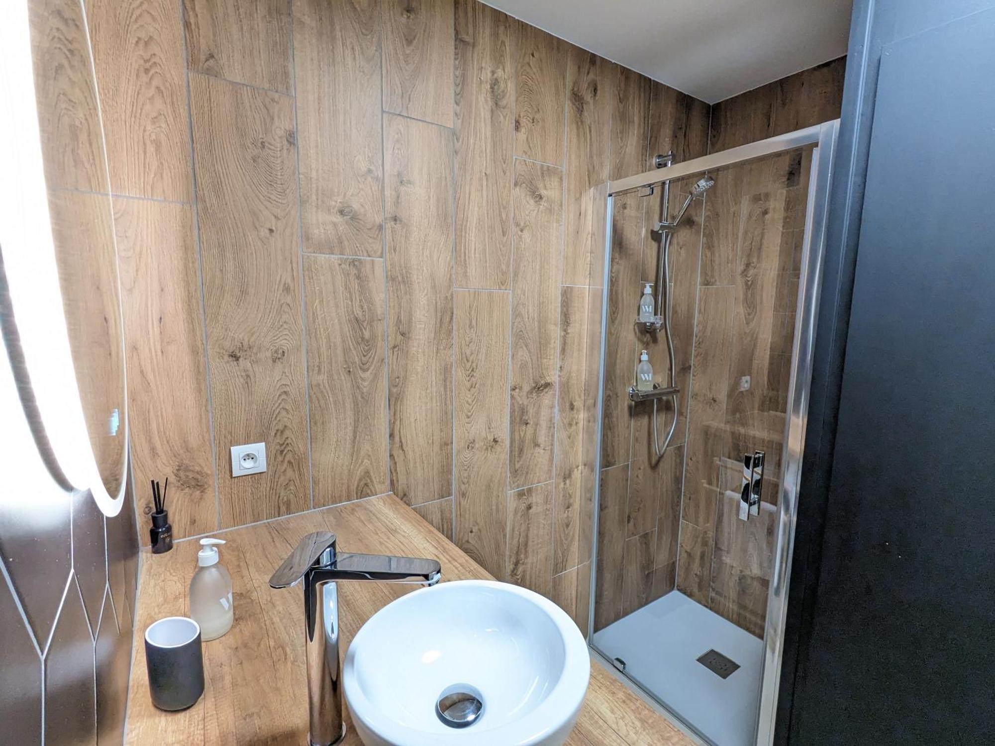 Appartement Place De La Cath' Avec Parking Colmar Exterior photo